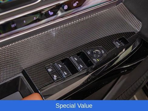 Used 2025 BMW 750e xDrive w/ Premium Package AWD/4WD image 14