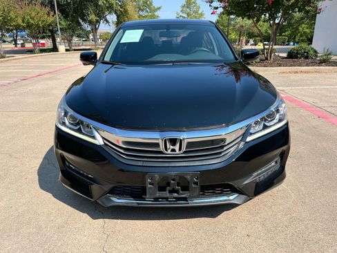 Used 2016 Honda Accord EX-L image 2