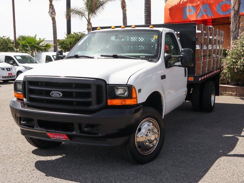 Used 2001 Ford F550 2WD Regular Cab Super Duty image 4