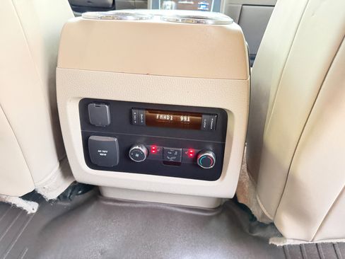 Used 2015 Lincoln Navigator L 4WD image 48