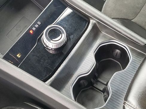 Used 2024 Jeep Grand Cherokee L Laredo AWD/4WD image 24