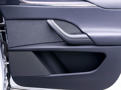 Used 2023 Tesla Model X image 31