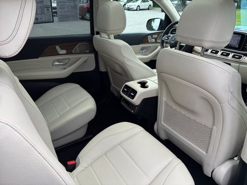 Used 2021 Mercedes-Benz GLS 450 4MATIC image 33