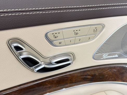 Used 2014 Mercedes-Benz S 550 Sedan image 23