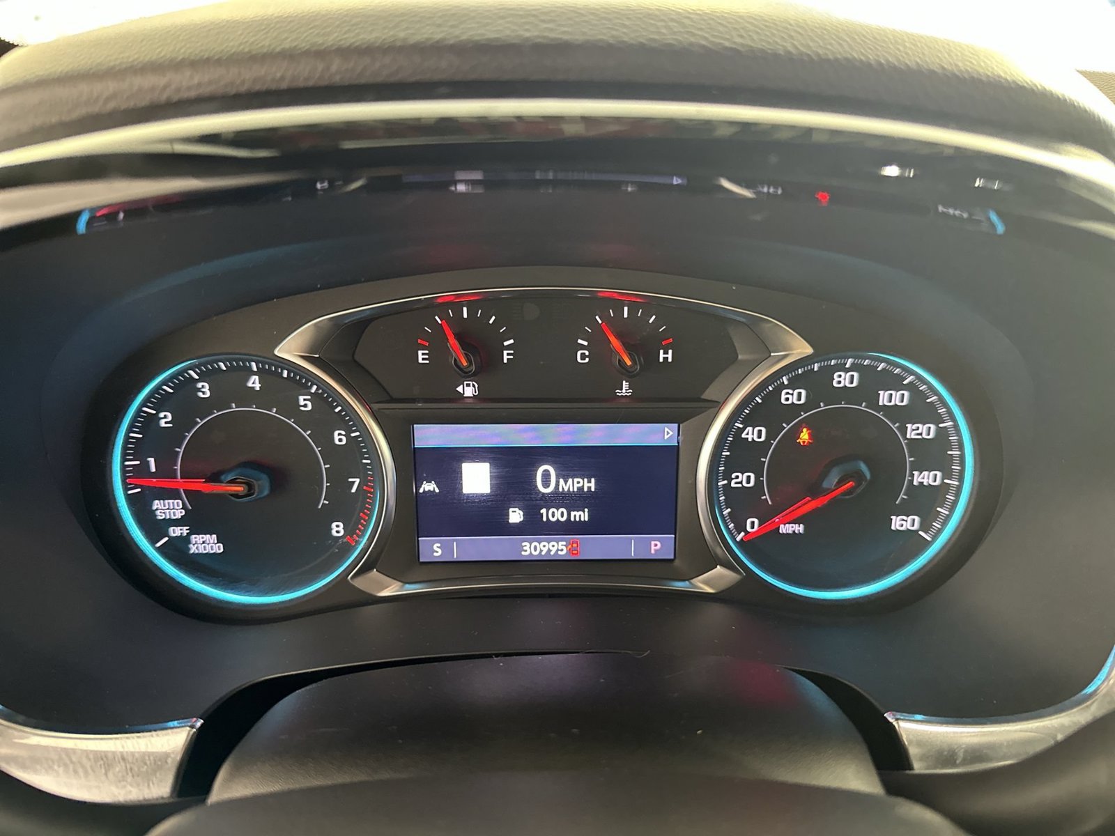 Used 2023 Chevrolet Traverse RS FWD image 15