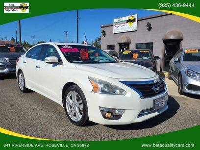 Used 2013 Nissan Altima 3.5 SL w/ Technology Pkg