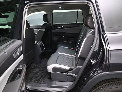 New 2026 Volkswagen Atlas Peak Edition AWD/4WD image 11