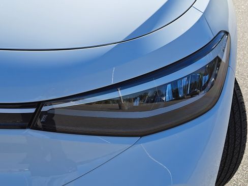 Used 2023 Volkswagen ID.4 Pro image 28