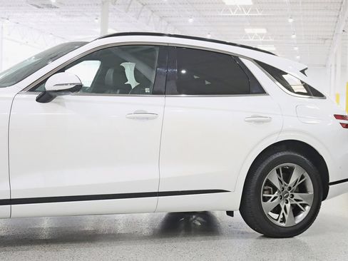 Used 2022 Genesis GV70 3.5T Sport w/ Sport Advanced Package AWD/4WD image 3