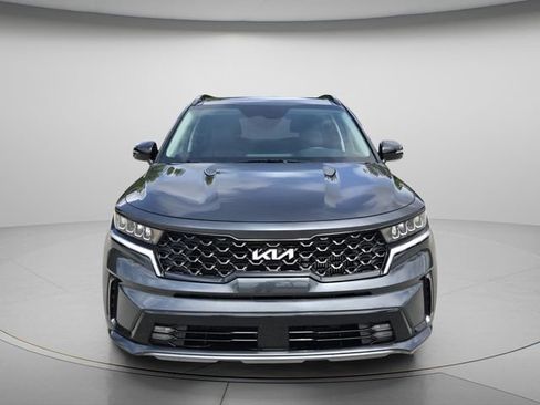 Used 2022 Kia Sorento EX w/ Panoramic Sunroof Package FWD image 4
