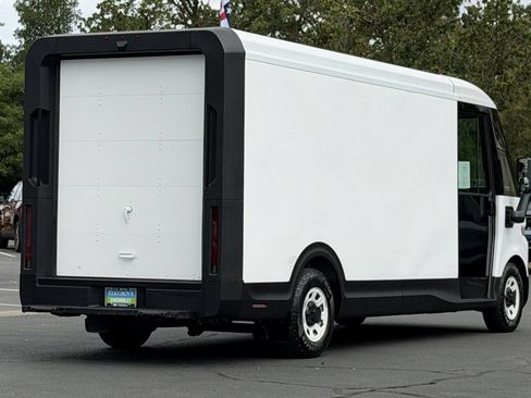 Used 2024 Chevrolet Brightdrop 600 w/ Commercial Equipment Package AWD/4WD image 3