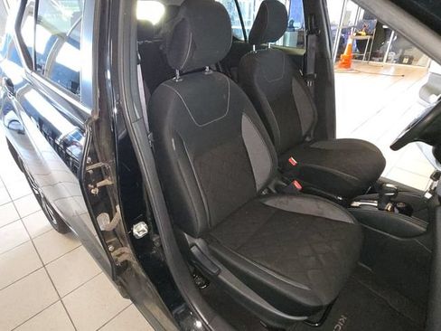 Used 2019 Nissan Kicks SV w/ Exterior Package FWD image 23