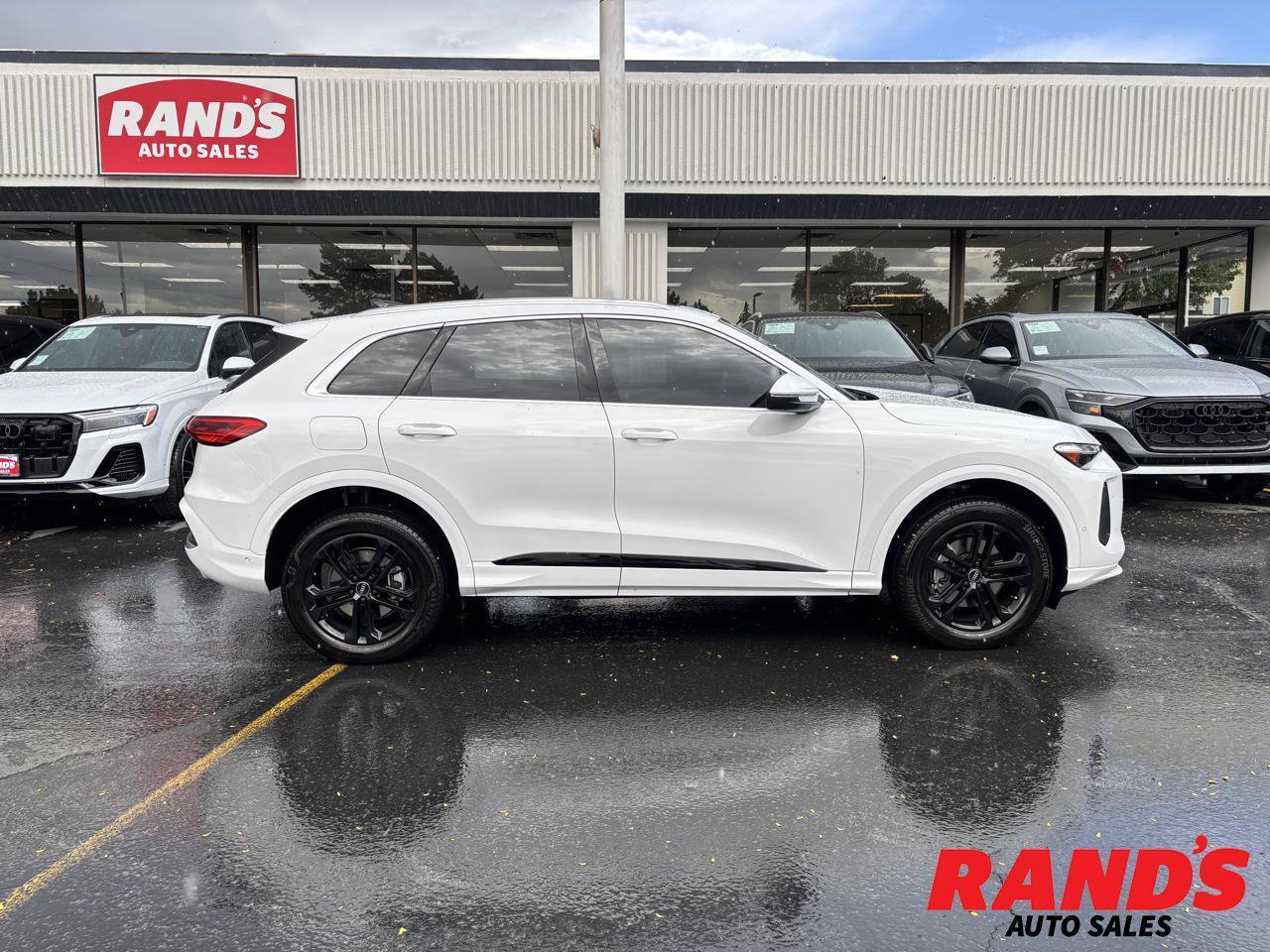 Used 2025 Audi Q5 Premium Plus w/ Premium Plus AWD/4WD image 1