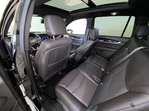 Used 2024 Cadillac XT6 Premium Luxury w/ LPO, Floor Liner Package FWD image 29