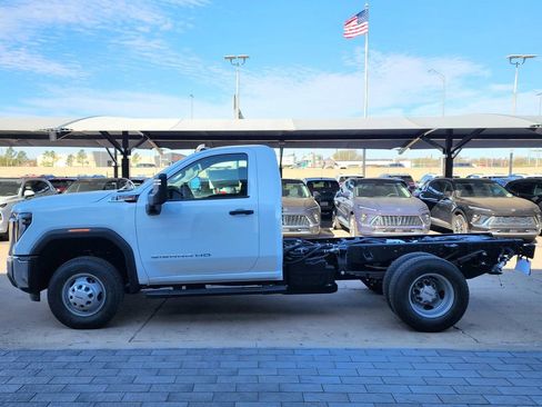 New 2026 GMC Sierra 3500 Pro w/ Convenience Package image 6