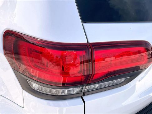 Used 2020 Jeep Grand Cherokee Limited X RWD image 28
