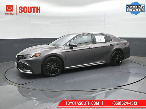 Used 2023 Toyota Camry XSE image 7