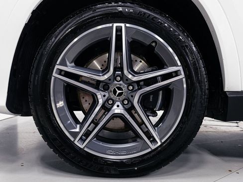 Used 2026 Mercedes-Benz GLS 450 GLS 450 image 41