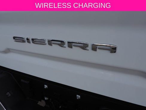 Used 2025 GMC Sierra 2500 SLT w/ SLT Convenience Package image 16