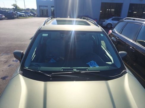 Used 2021 Subaru Forester Premium AWD/4WD image 5