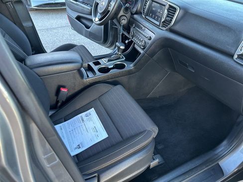Used 2018 Kia Sportage LX w/ LX Popular Package image 21