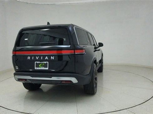 Used 2024 Rivian R1S Adventure image 71