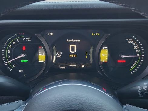 Certified 2025 Jeep Wrangler Unlimited Sahara AWD/4WD image 16
