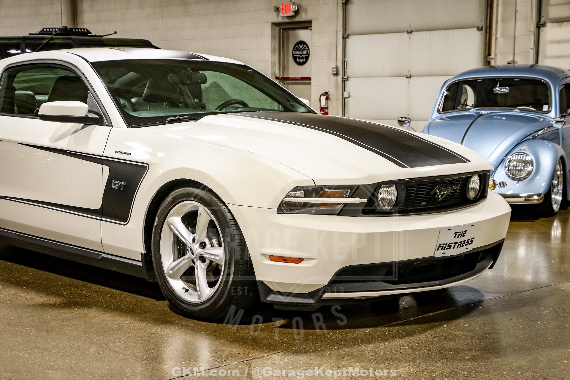 Used 2010 Ford Mustang GT RWD image 13