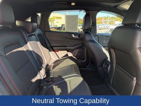 Certified 2025 Ford Escape ST-Line w/ Equipment Group 301A image 27