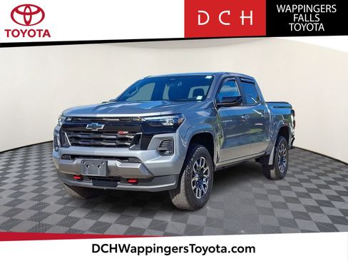 Used 2024 Chevrolet Colorado Z71 w/ Z71 Convenience Package 2 AWD/4WD image 1