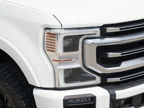 Used 2022 Ford F250 Platinum w/ Tremor Off-Road Package AWD/4WD image 27