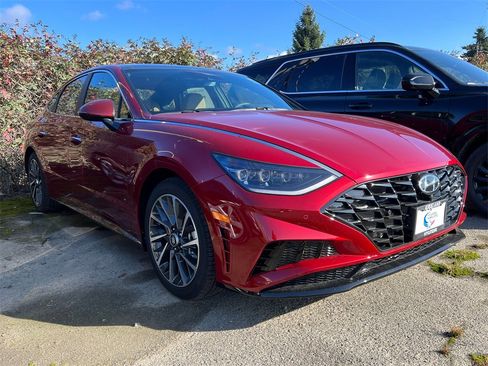Used 2023 Hyundai Sonata Limited w/ Preferred Accessory Package image 1