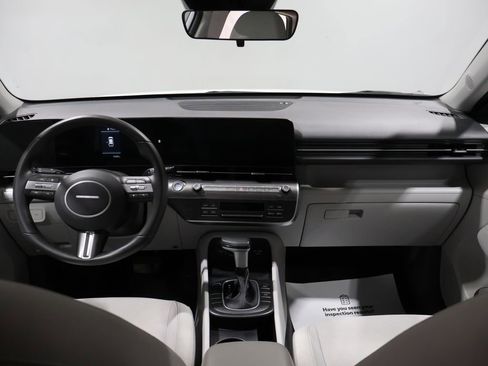 Used 2025 Hyundai Kona SEL image 16