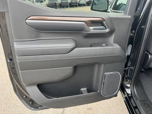 Used 2023 Chevrolet Silverado 1500 LT AWD/4WD image 15