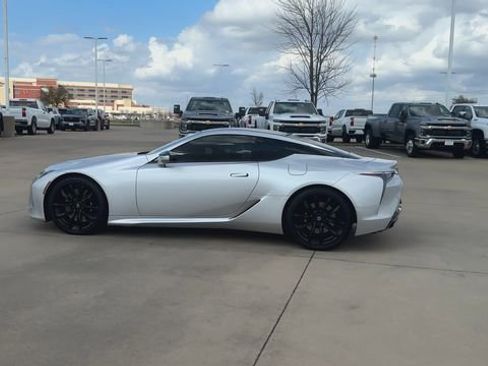 Used 2018 Lexus LC 500 Coupe w/ Performance Package image 6