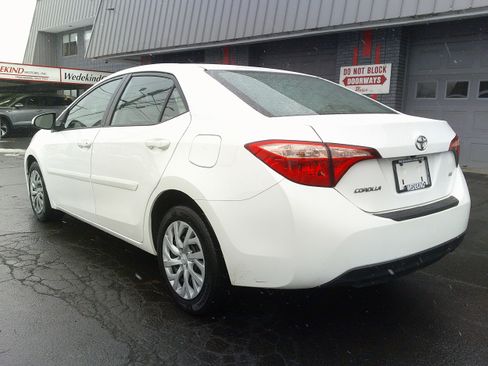 Used 2018 Toyota Corolla LE w/ Body Protection Package image 4