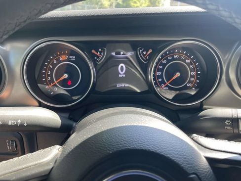 Used 2023 Jeep Wrangler Sport AWD/4WD image 20