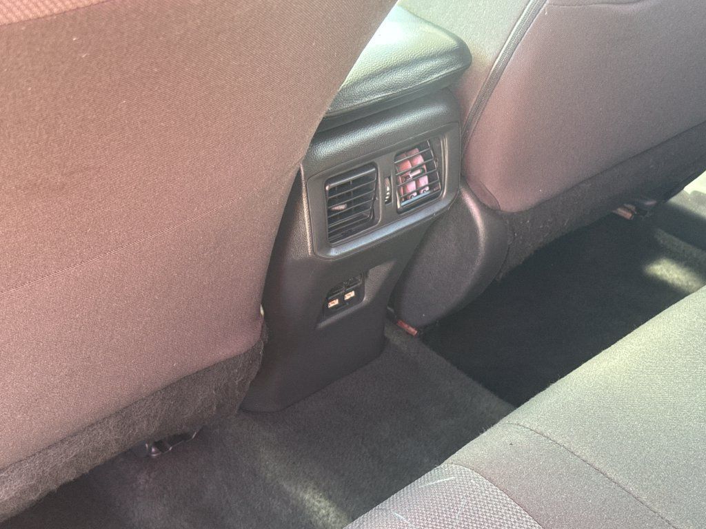 Used 2021 Toyota RAV4 XLE w/ Convenience Package AWD/4WD image 36