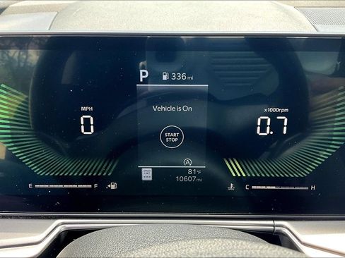 Certified 2025 Kia Sorento EX w/ Panoramic Sunroof Package AWD/4WD image 13