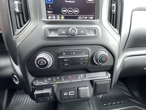 Certified 2025 Chevrolet Silverado 1500 W/T w/ WT Value Package AWD/4WD image 34