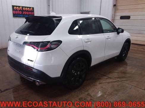 Used 2023 Honda HR-V Sport image 6