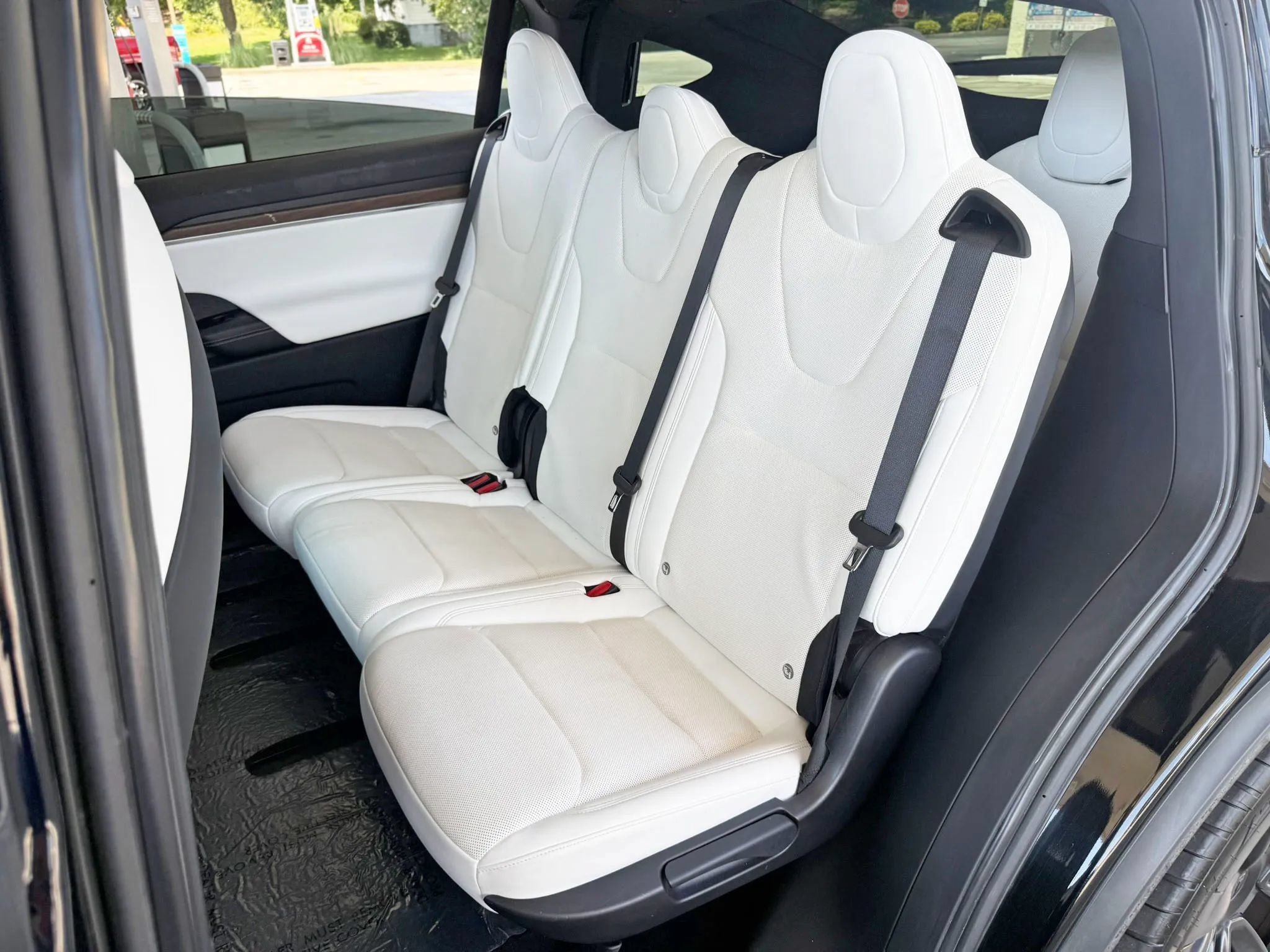 Used 2022 Tesla Model X AWD/4WD image 30