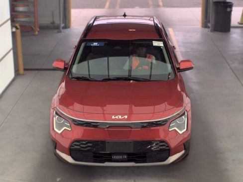 Used 2023 Kia Niro Wind FWD image 2