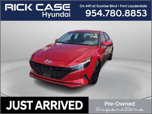 Used 2023 Hyundai Elantra SEL w/ Convenience Package image 1