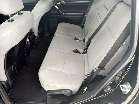 Used 2023 Lexus GX 460 w/ Black Line Special Edition AWD/4WD image 23