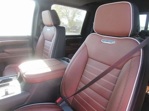 New 2026 GMC Sierra 2500 Denali Ultimate image 15