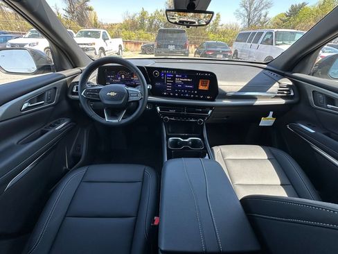 New 2026 Chevrolet Traverse LT w/ Driver Confidence Package FWD image 26