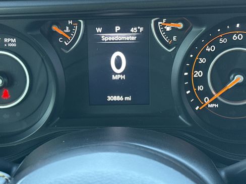 Used 2024 Jeep Wrangler Willys image 32