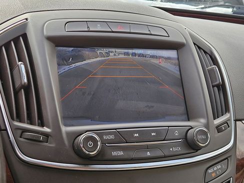 Used 2015 Buick Regal image 22