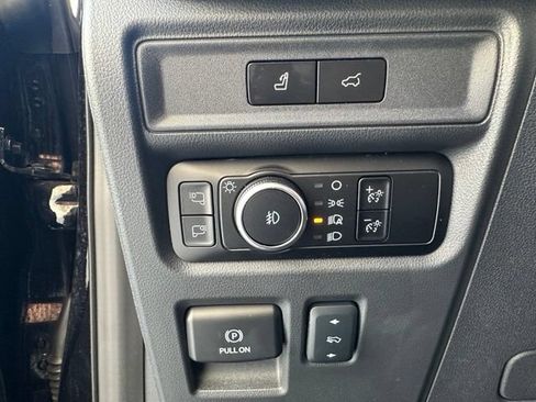 Used 2024 Ford Expedition Platinum AWD/4WD image 29